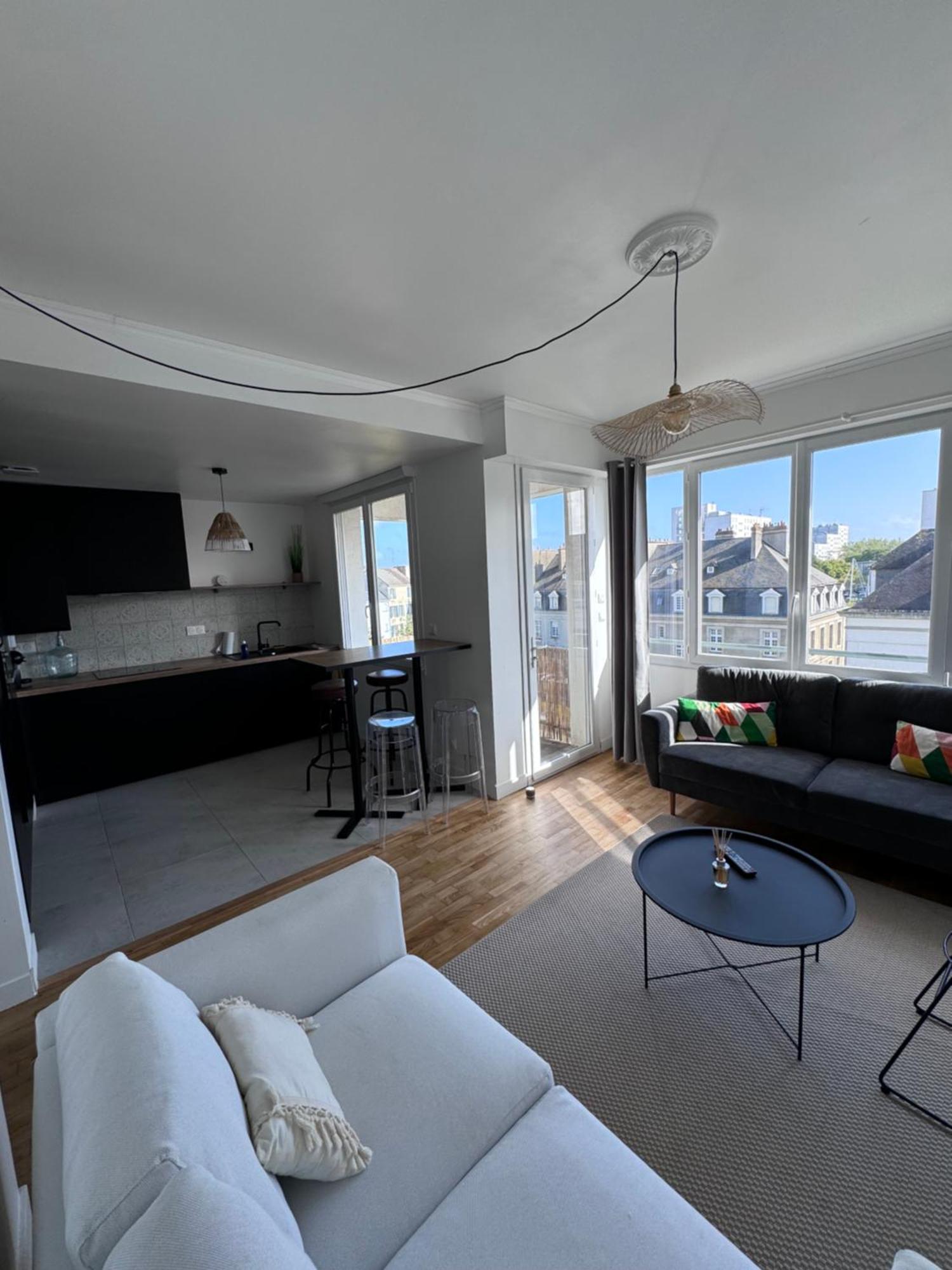 Charmant Appartement T3 Avec Balcon, Centre-Ville Lorient Exterior photo