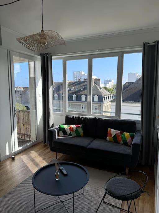 Charmant Appartement T3 Avec Balcon, Centre-Ville Lorient Exterior photo